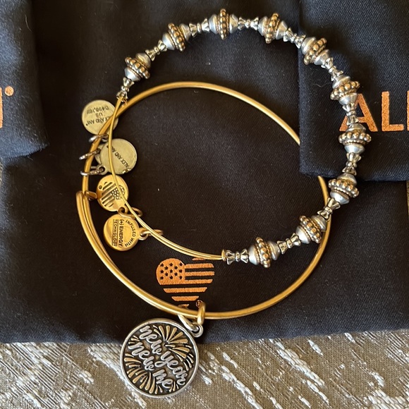 Alex And Ani Bracelets Lot of 4 - Picture 2 of 7